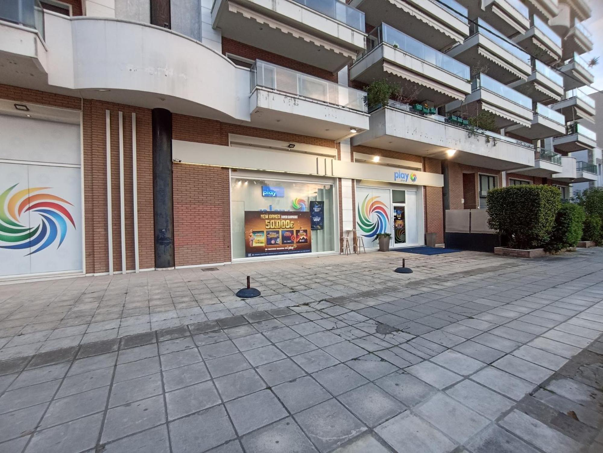 Seafront Family Apartment & Free Parking, The Cruiseflat テッサロニキ エクステリア 写真