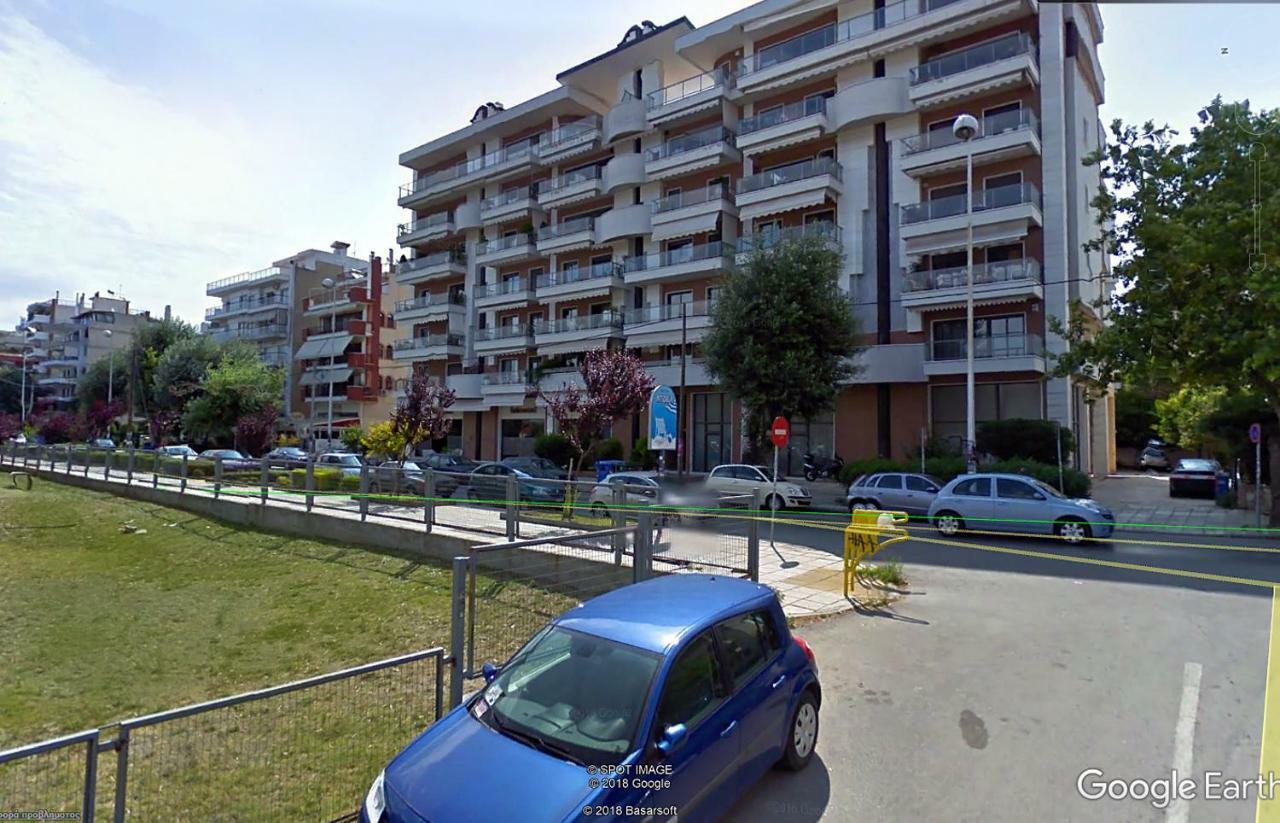 Seafront Family Apartment & Free Parking, The Cruiseflat テッサロニキ エクステリア 写真